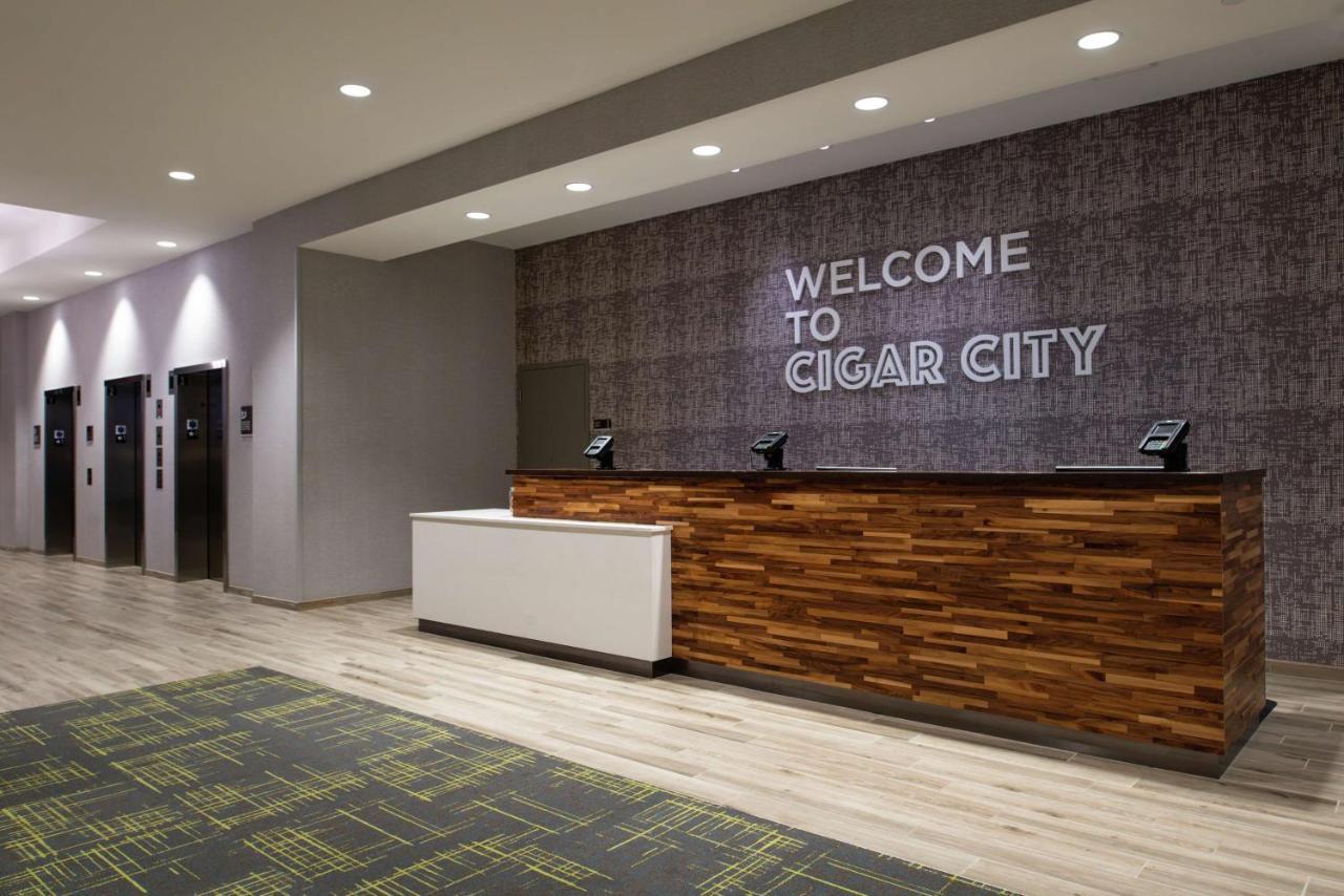 Hampton Inn Tampa Downtown Channel District Exterior foto