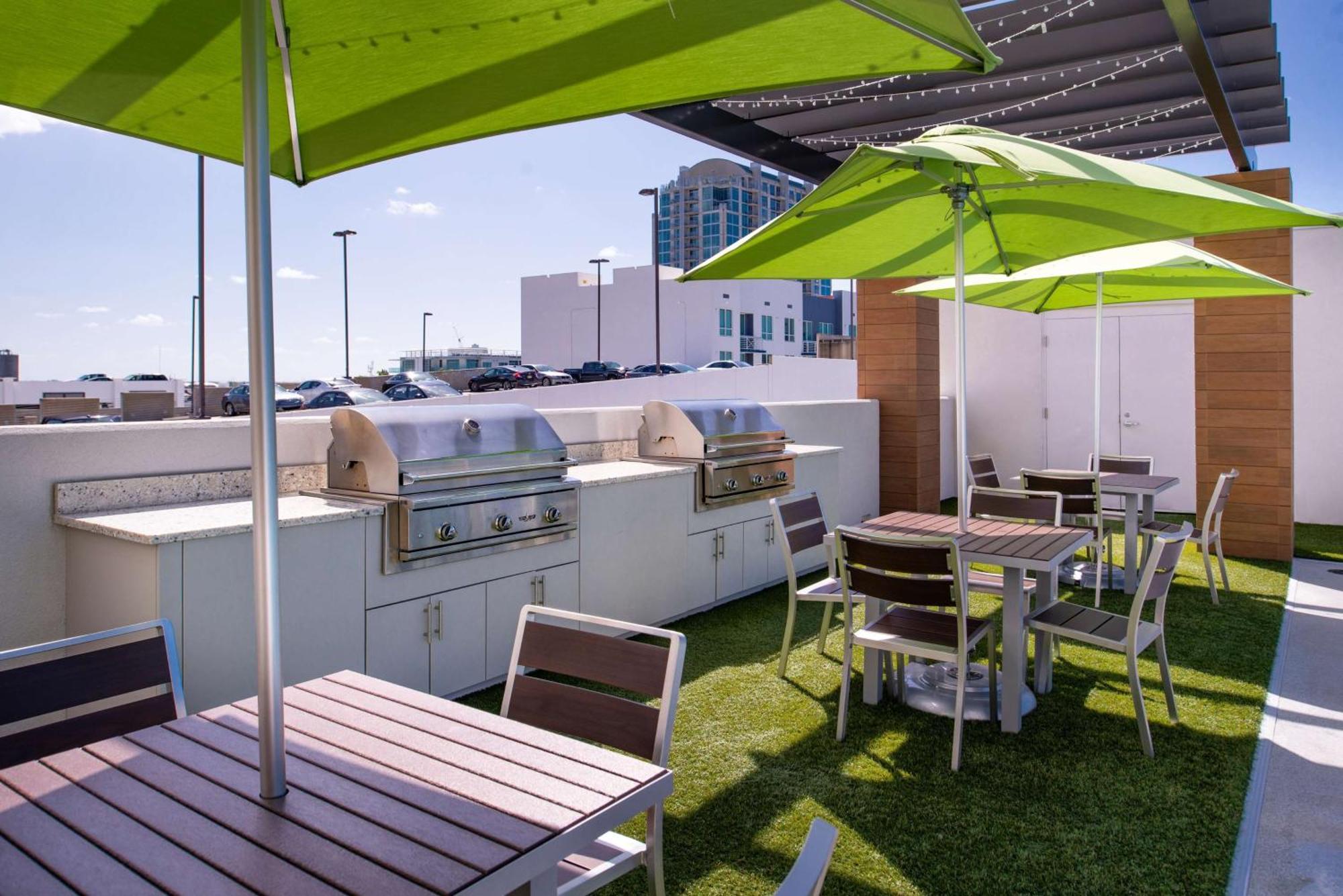 Hampton Inn Tampa Downtown Channel District Exterior foto